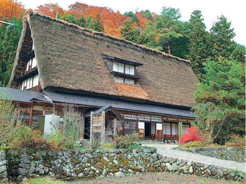 【JR新幹線のぞみ号+特急ワイドビューひだ号利用】高山に泊まって五箇山相倉と白川郷 2日間