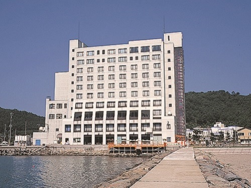 絶景の宿 浅虫さくら観光ホテル 早14 夕食はお外でどうぞ 全室海側 海沿い 眺望露天風呂に入って満喫 青森県 早１４ 浅虫温泉に泊まろう スタンダード 和室 朝食付 朝食付 近畿日本ツーリスト