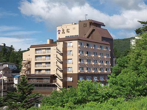 湯畑源泉かけ流し！<br>月替りの会席料理でおもてなし♪ 群馬県への旅！おでかけプラン 選べる上州和牛料理と月替わりの和食膳