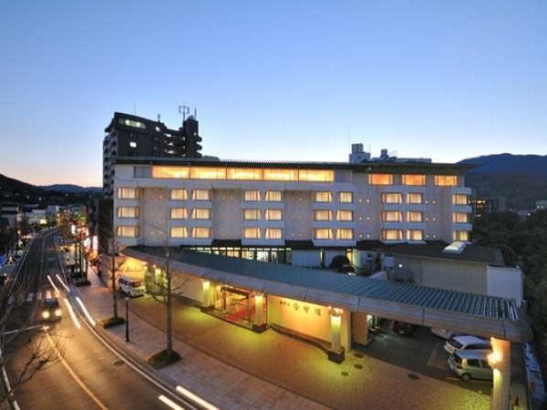 伊東温泉街の中心に位置し、観光の拠点に便利！ 静岡県への旅！おでかけプラン 和室