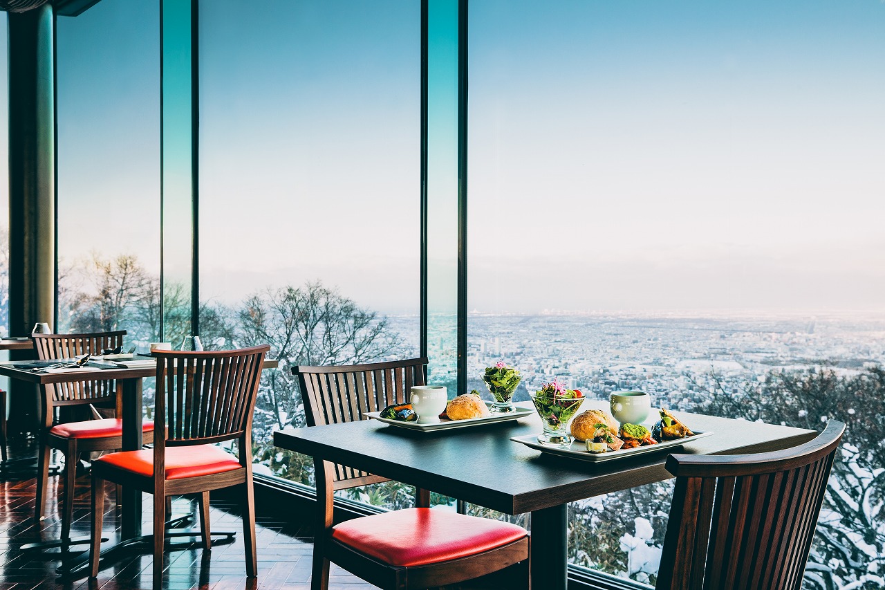 貸切タクシー送迎付 女子旅やカップル おとなの旅におすすめ グレイスリー札幌に泊まる 藻岩山で夜景とディナー 3日間 近畿日本ツーリスト